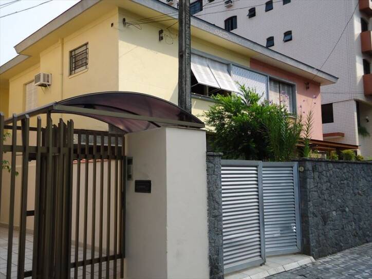 #1052 - Casa para Venda em Santos - SP