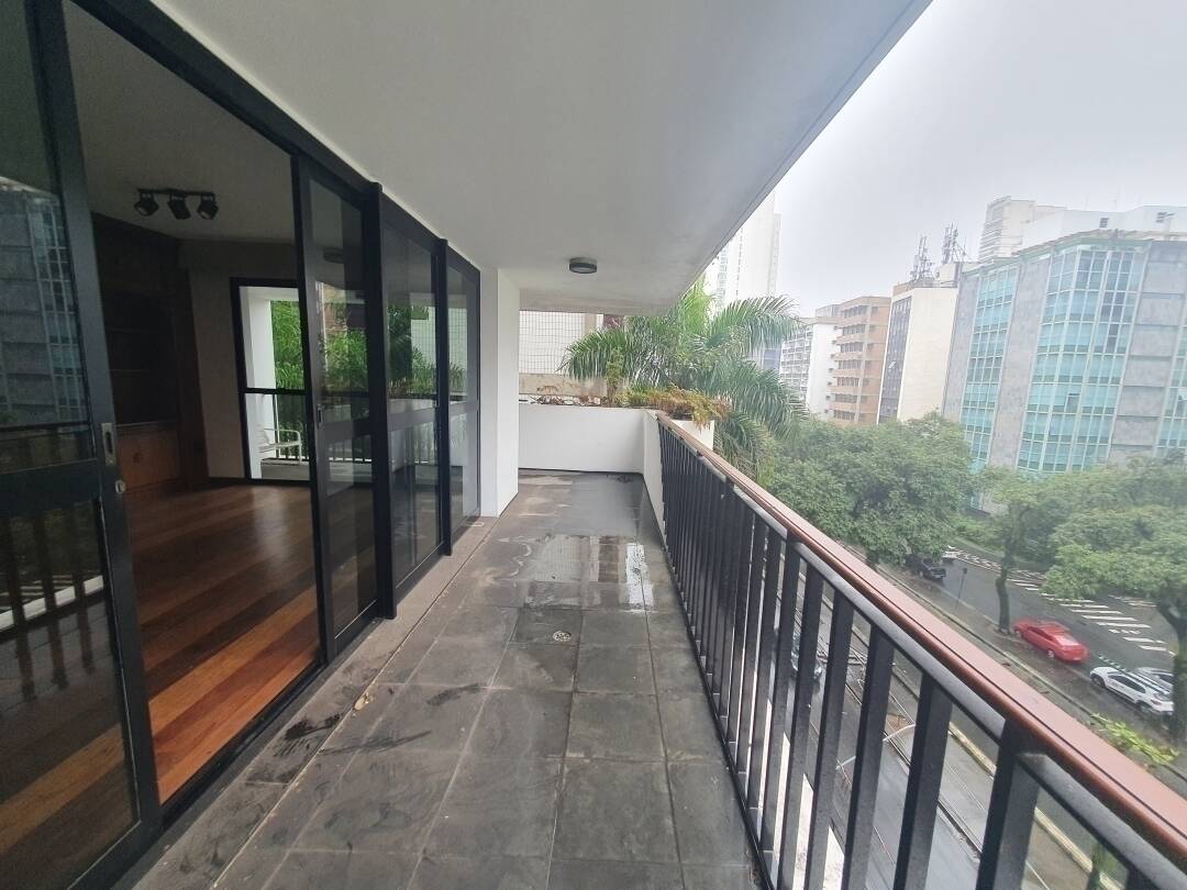 #3553 - Apartamento para Venda em Santos - SP
