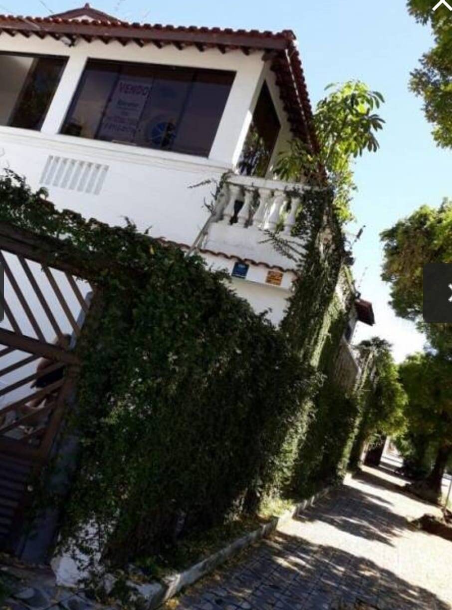 #3697 - Sobrado para Venda em Santos - SP