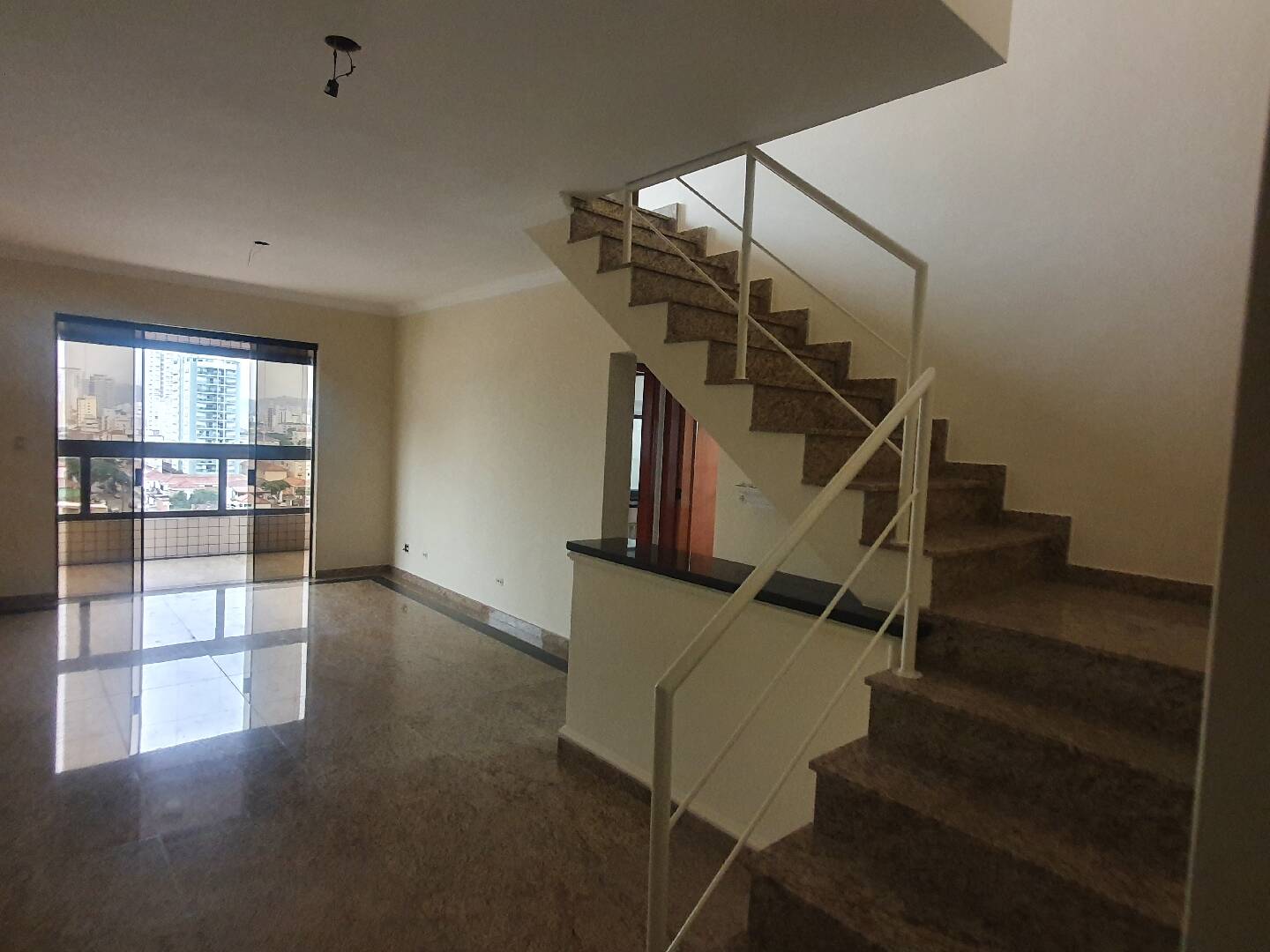 #3706 - Cobertura para Venda em Santos - SP