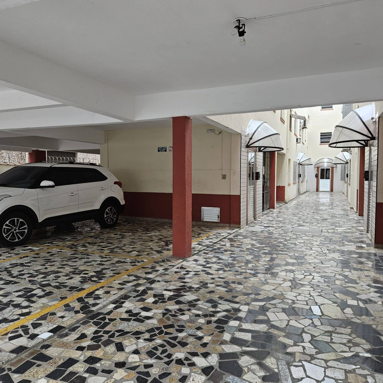 #4082 - Apartamento para Venda em Santos - SP