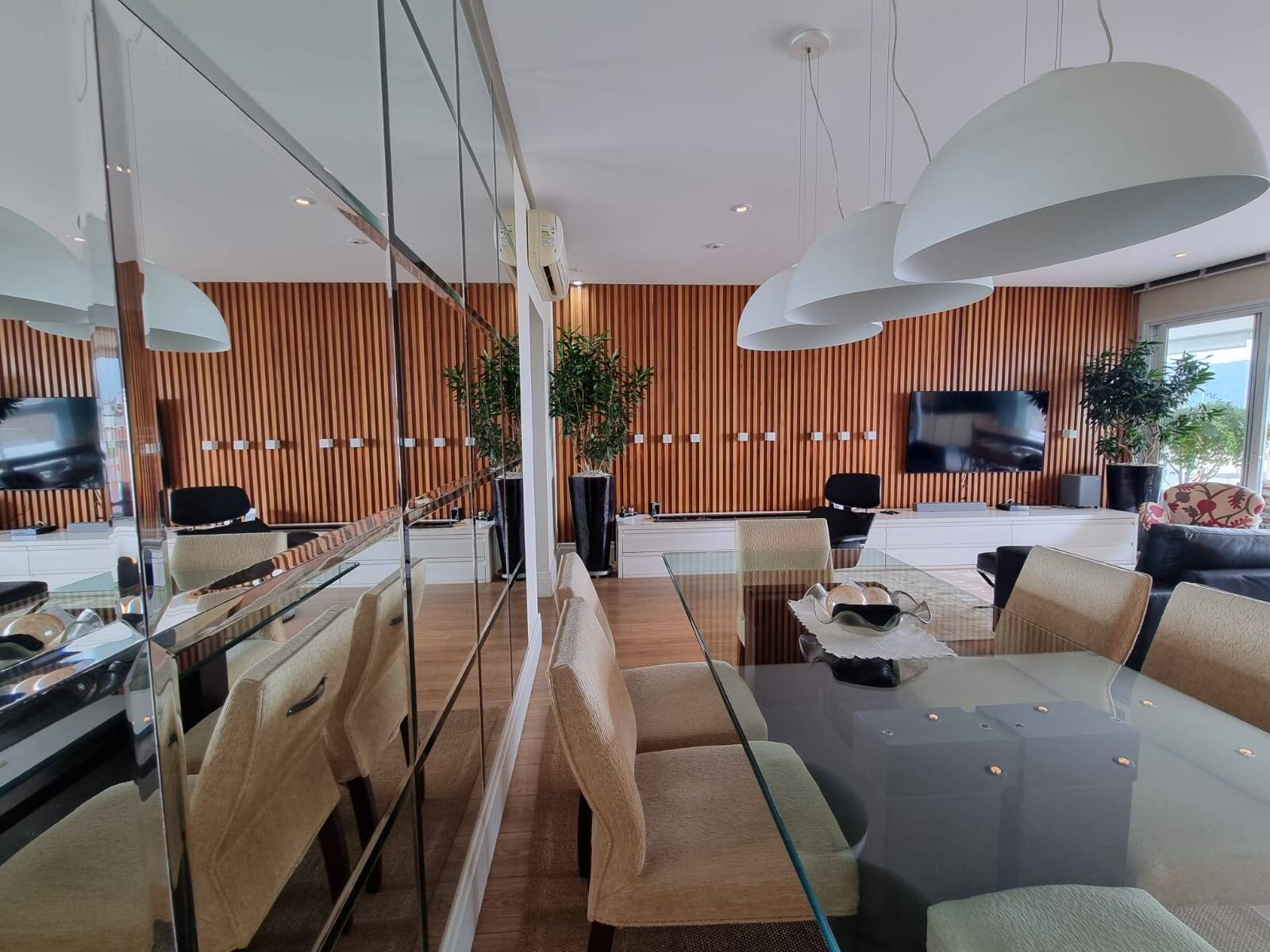 #4105 - Apartamento para Venda em Santos - SP