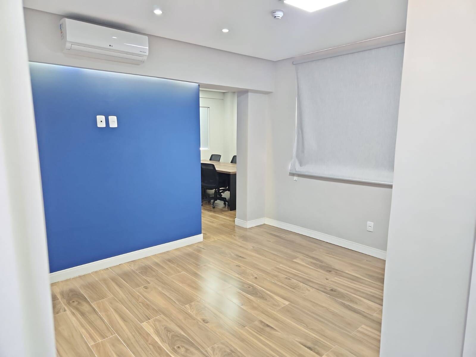 #4217 - Sala para Venda em Santos - SP