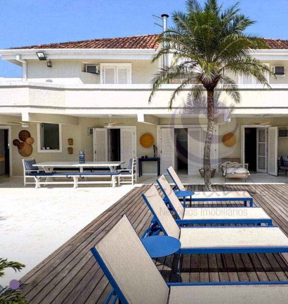 #4222 - Casa para Venda em Guarujá - SP