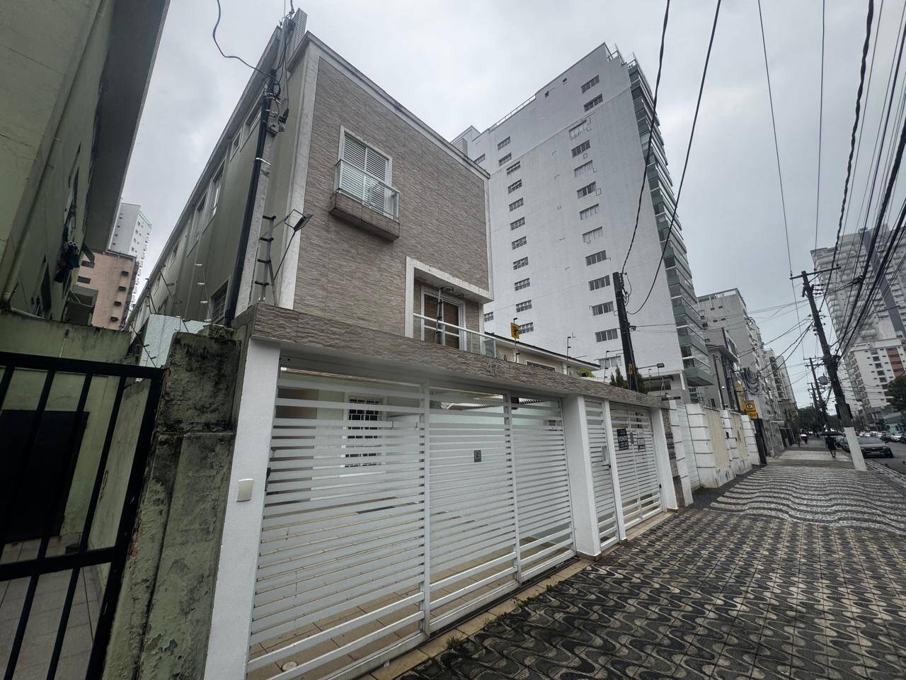 #4249 - Casa para Venda em Santos - SP