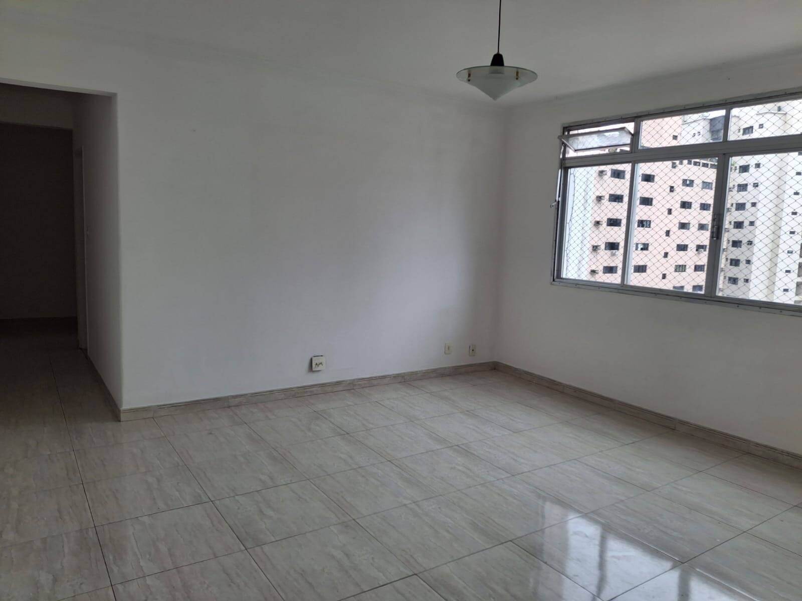 #4255 - Apartamento para Venda em Santos - SP