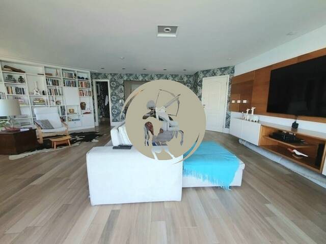 #3552 - Apartamento para Venda em Santos - SP