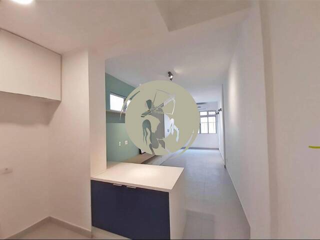 Apartamento para Venda em Santos - 2