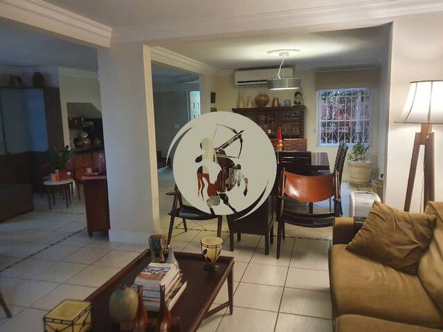 #3674 - Casa para Venda em Santos - SP