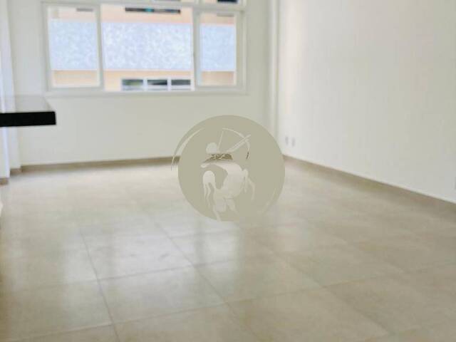 #3816 - Apartamento para Venda em Santos - SP