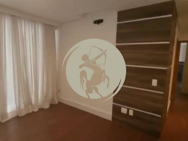 #3827 - Apartamento para Venda em Santos - SP