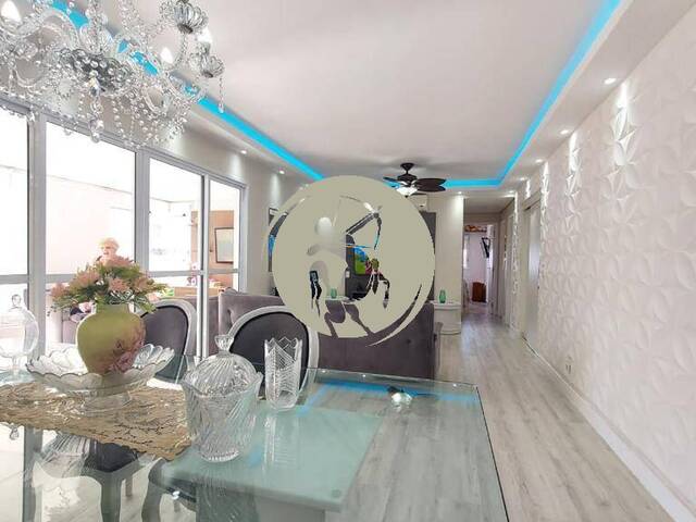 #3845 - Apartamento para Venda em Santos - SP