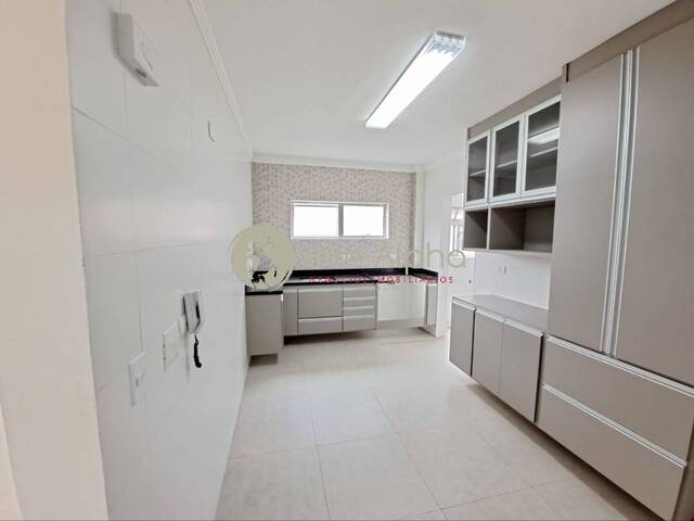 Apartamento para Venda em Santos - 5