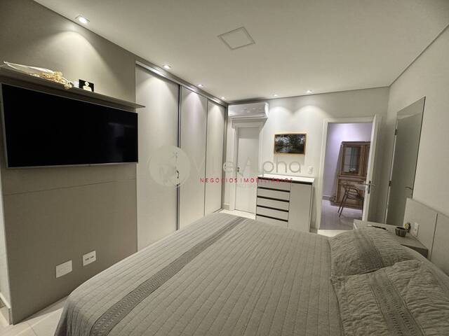 #4232 - Apartamento para Venda em Santos - SP