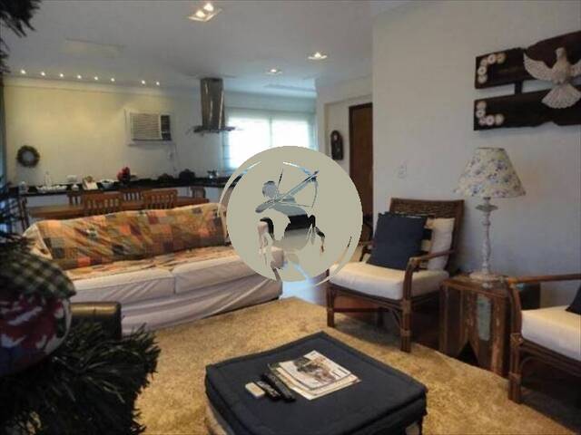 #1779 - Apartamento para Venda em Santos - SP