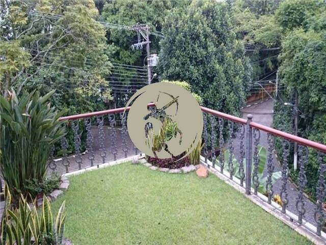 #1855 - Casa para Venda em Santos - SP