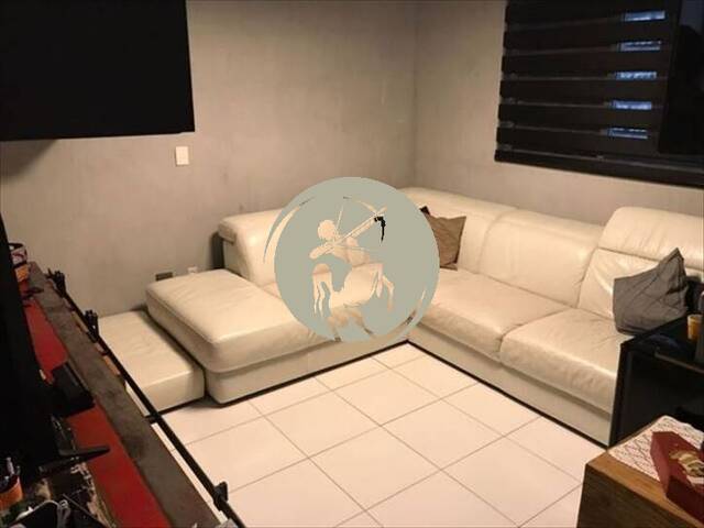 Sobrado para Venda em Santos - 4