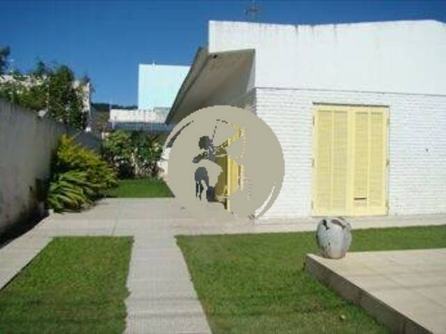 #2542 - Casa para Venda em Guarujá - SP