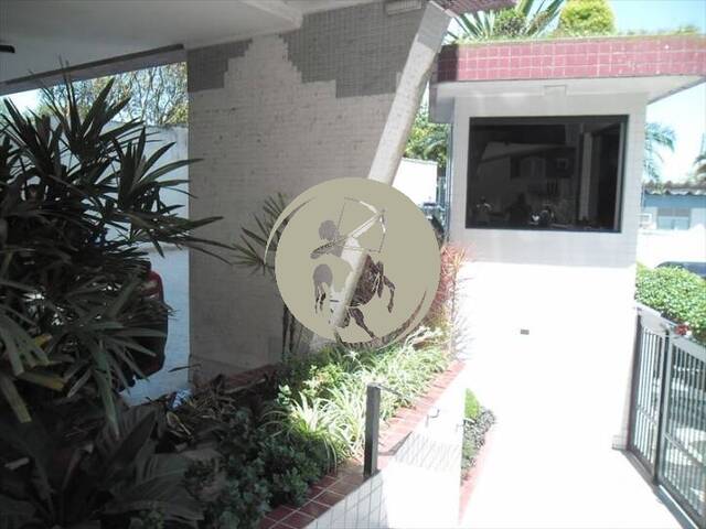 Apartamento para Venda em Santos - 2