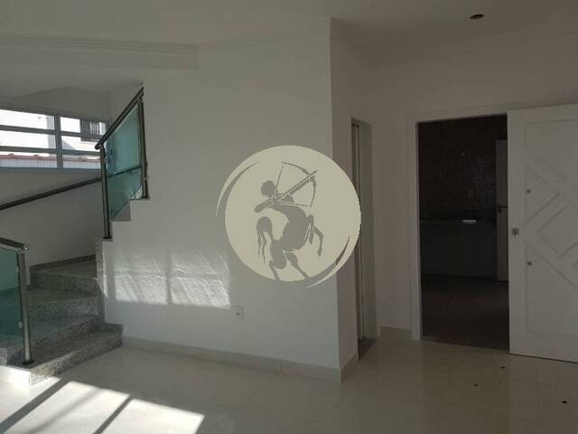 Casa para Venda em Santos - 2