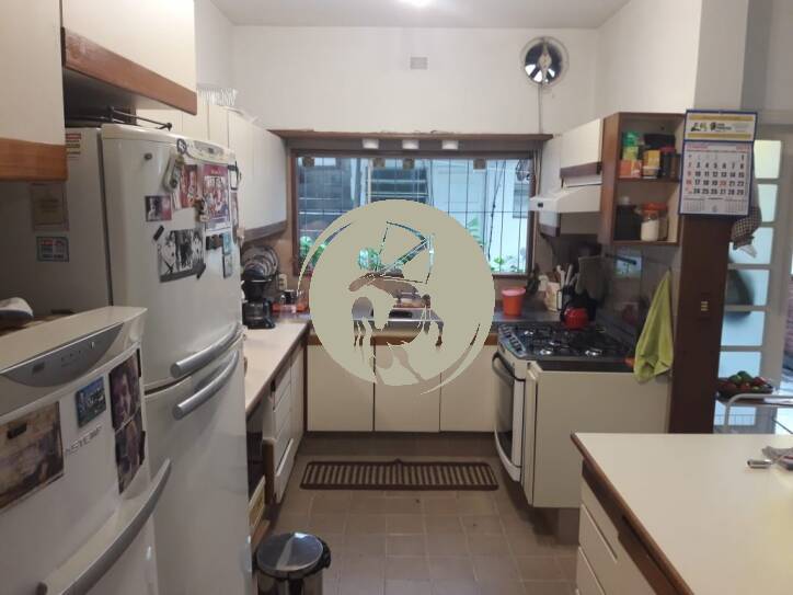 Casa, 3 quartos, 235 m² - Foto 2