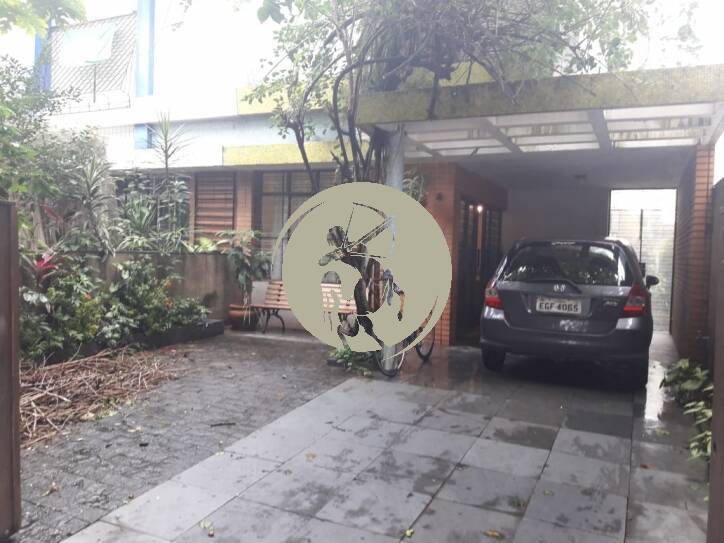 Casa, 3 quartos, 235 m² - Foto 1