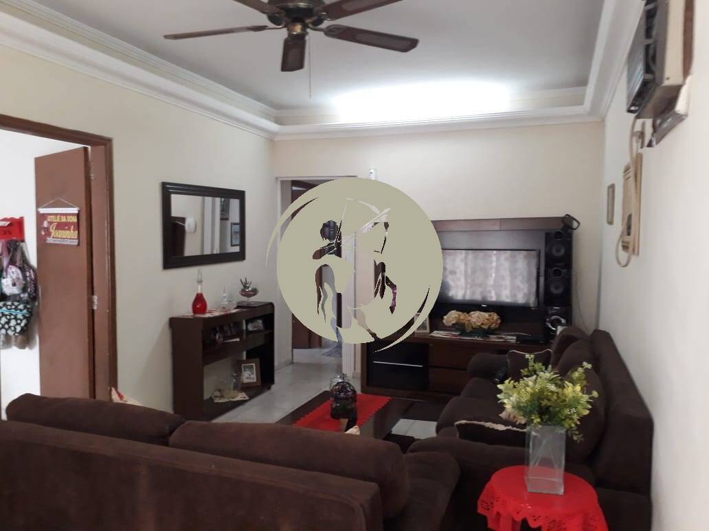 Casa, 3 quartos, 180 m² - Foto 1