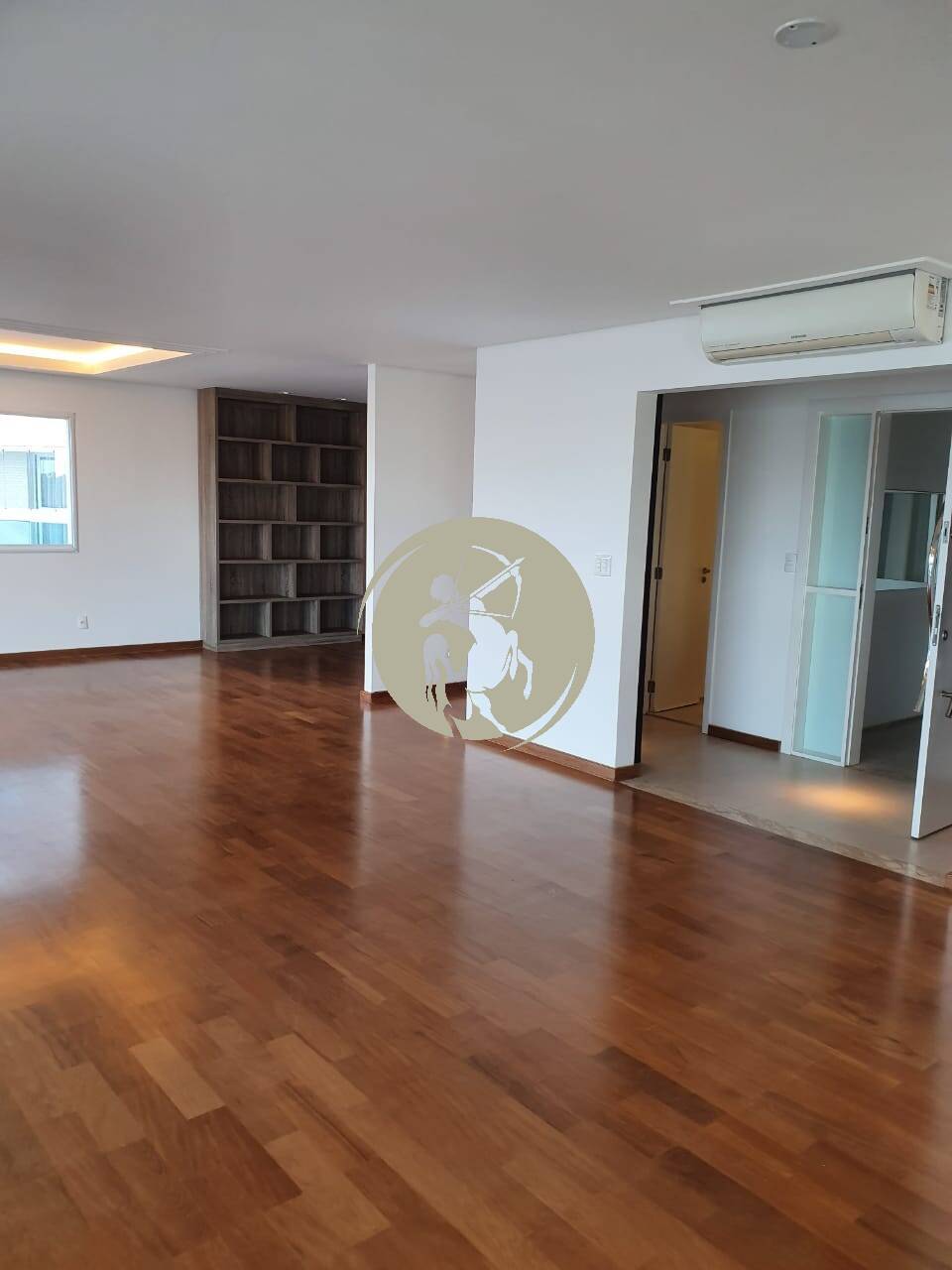 Apartamento, 3 quartos, 243 m² - Foto 4