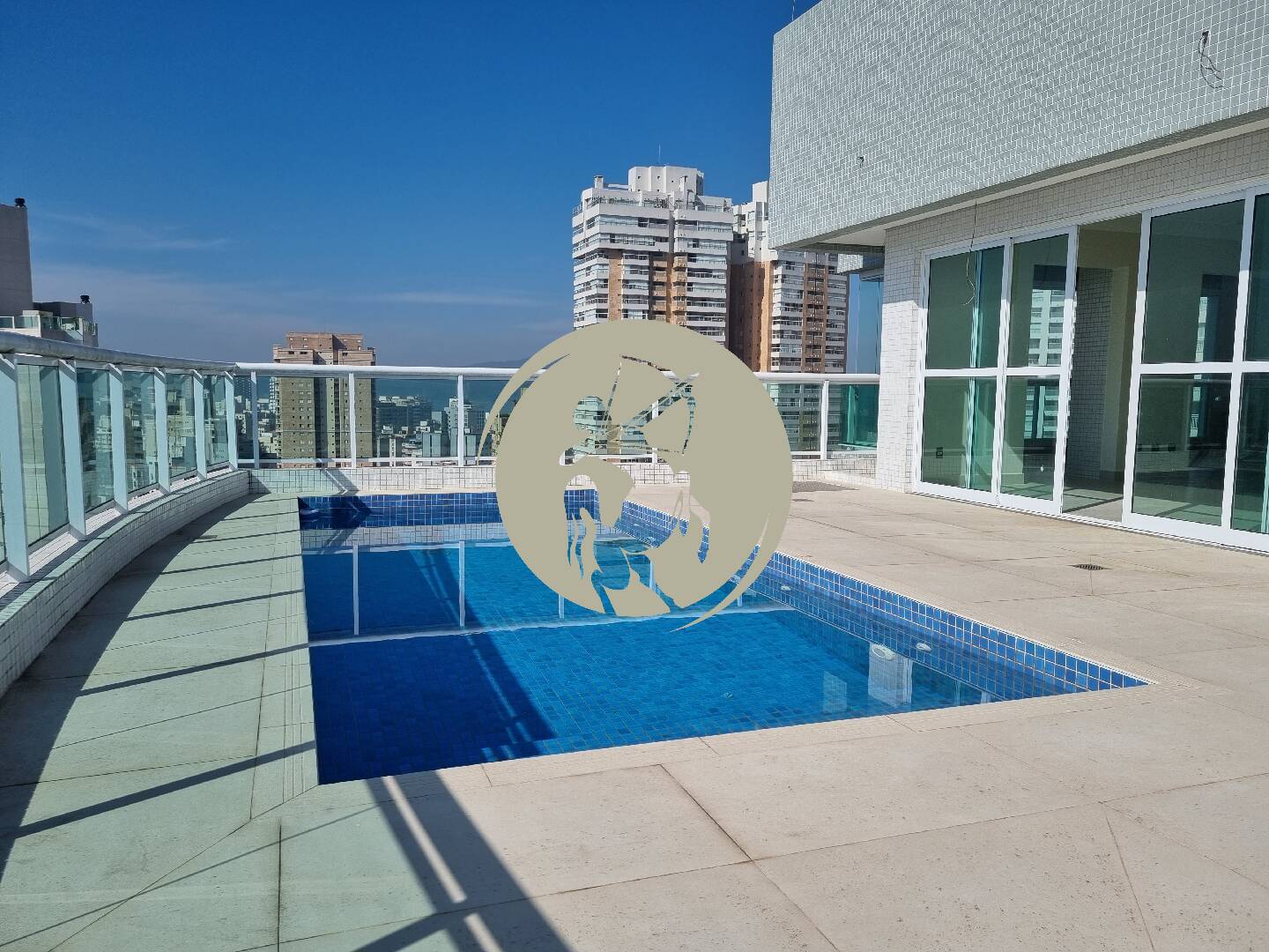 Cobertura, 3 quartos, 295 m² - Foto 1