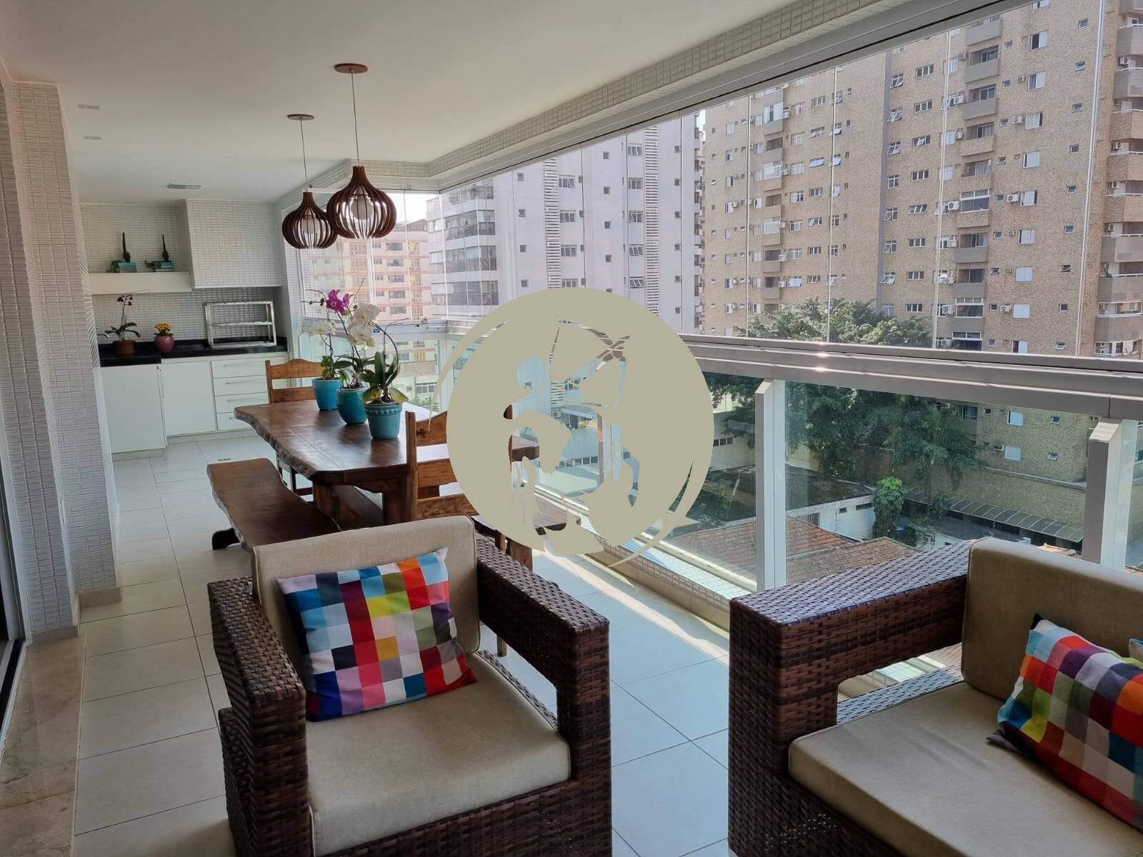 Apartamento à venda com 3 quartos, 191m² - Foto 4