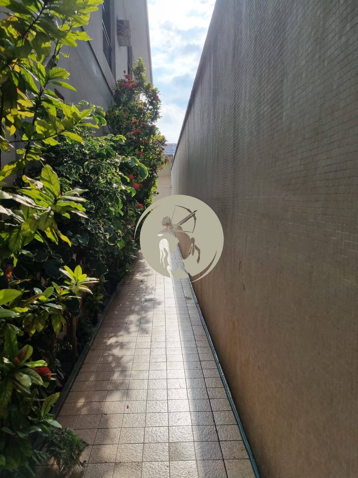 Casa, 4 quartos, 256 m² - Foto 4