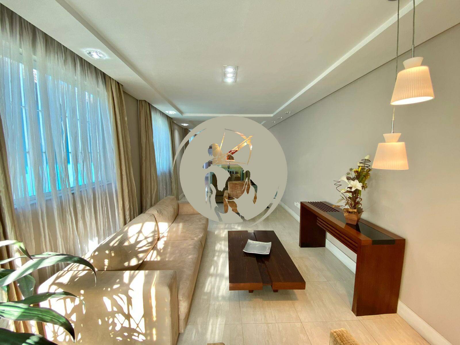 Casa, 3 quartos, 272 m² - Foto 2