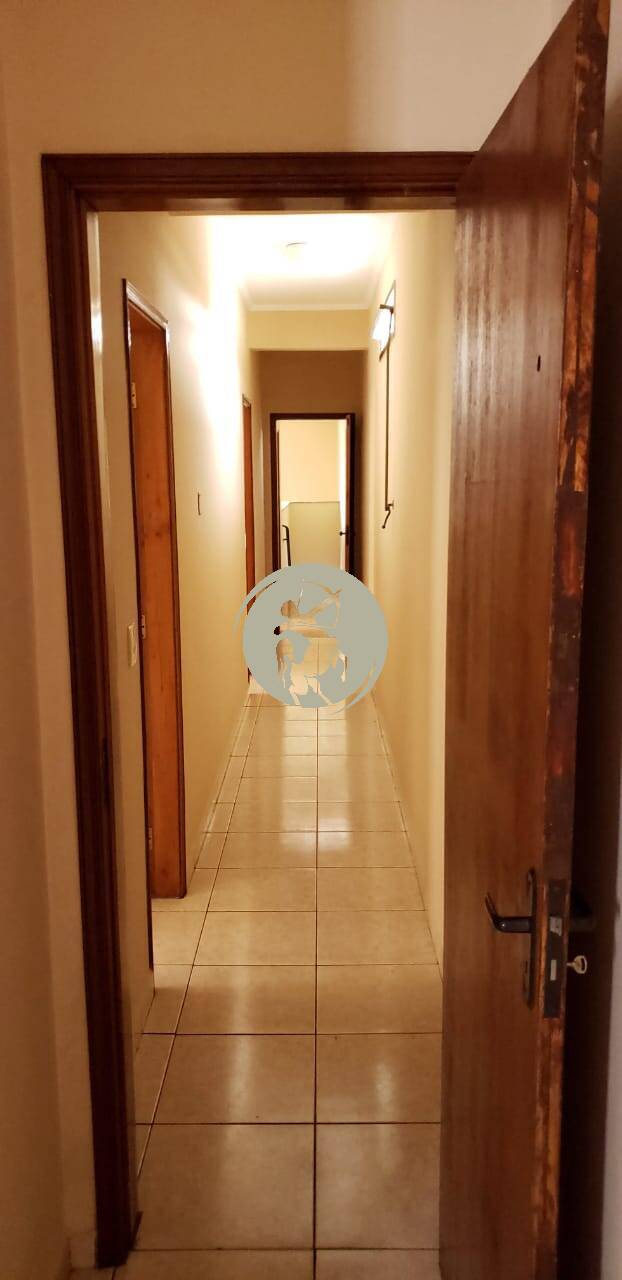 Casa, 5 quartos, 250 m² - Foto 2