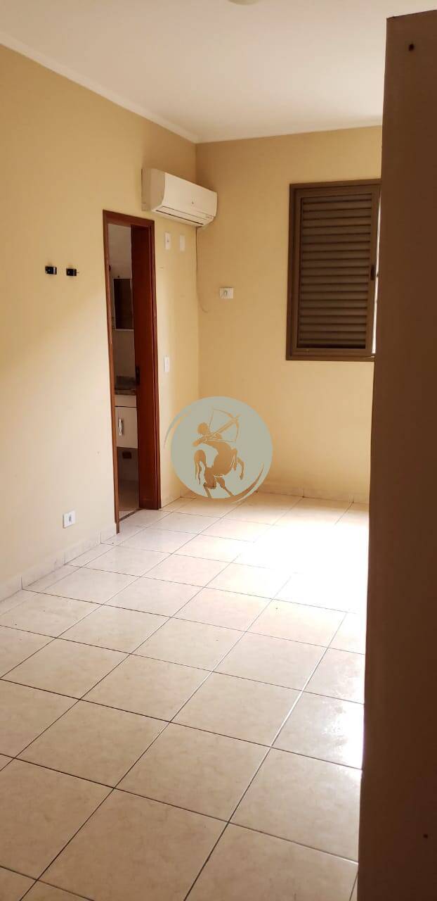 Casa, 5 quartos, 250 m² - Foto 13