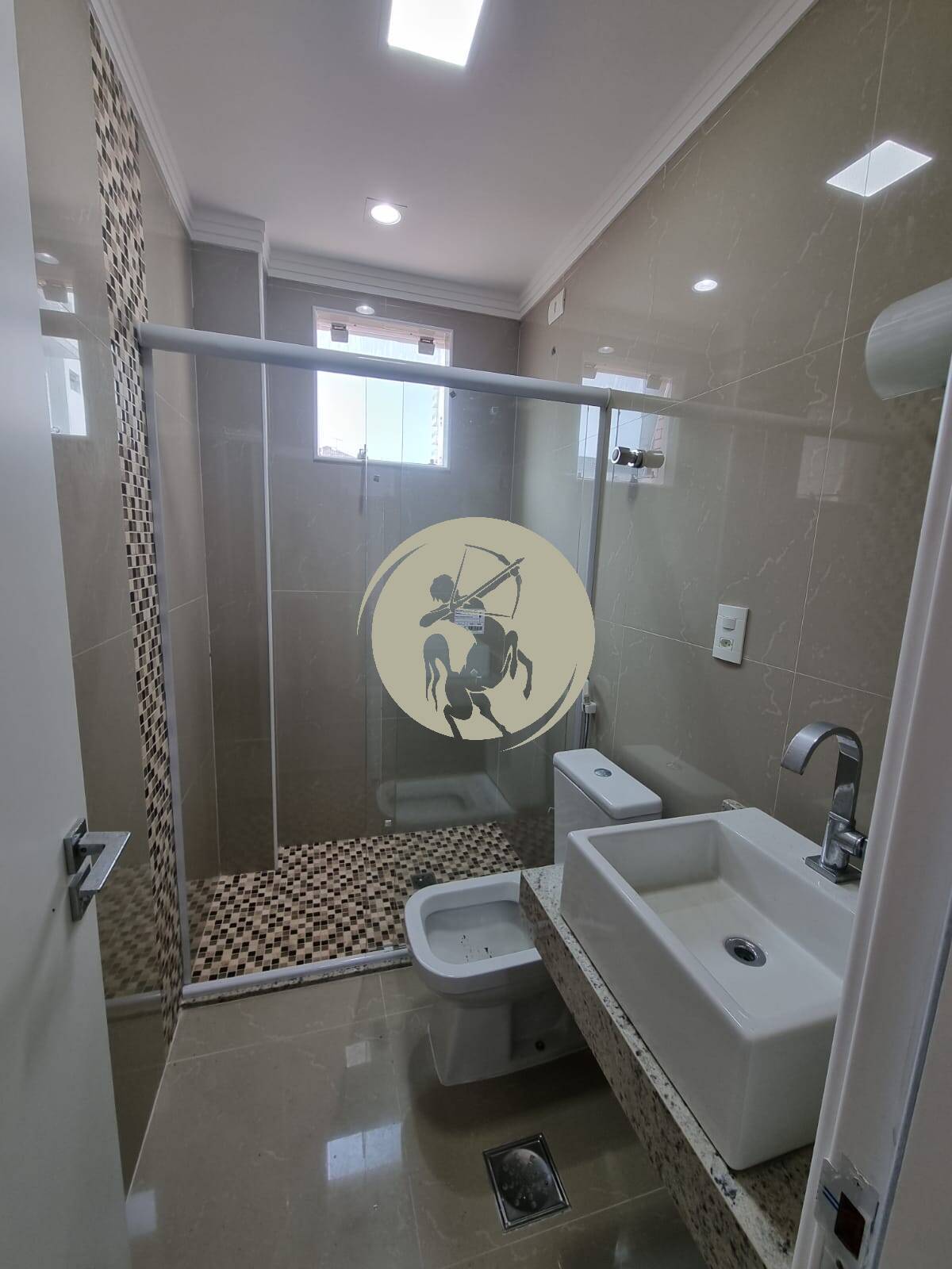 Casa, 4 quartos, 330 m² - Foto 4