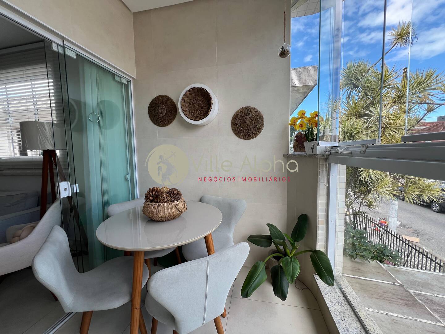 Casa à venda com 2 quartos, 150m² - Foto 1