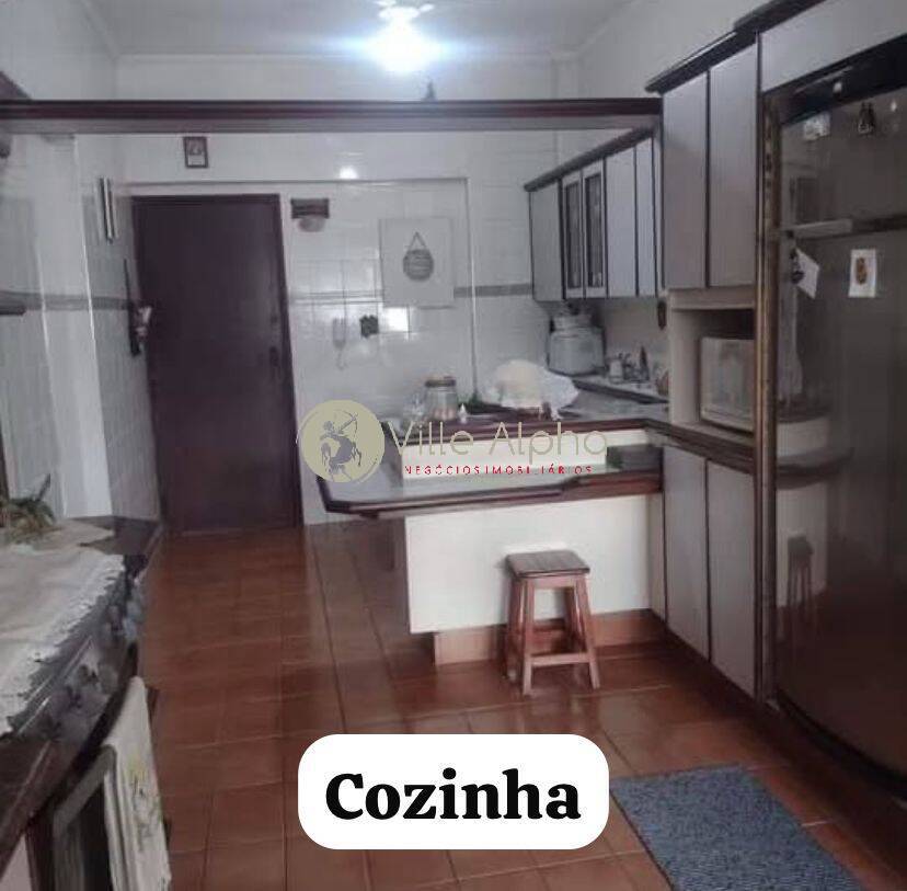 Apartamento à venda com 3 quartos, 210m² - Foto 5