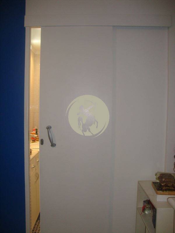 Apartamento à venda com 3 quartos, 110m² - Foto 15