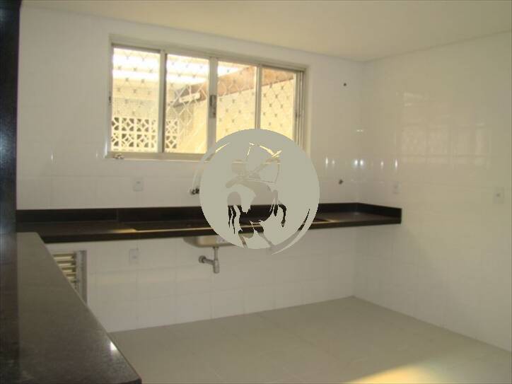 Casa, 4 quartos, 230 m² - Foto 5