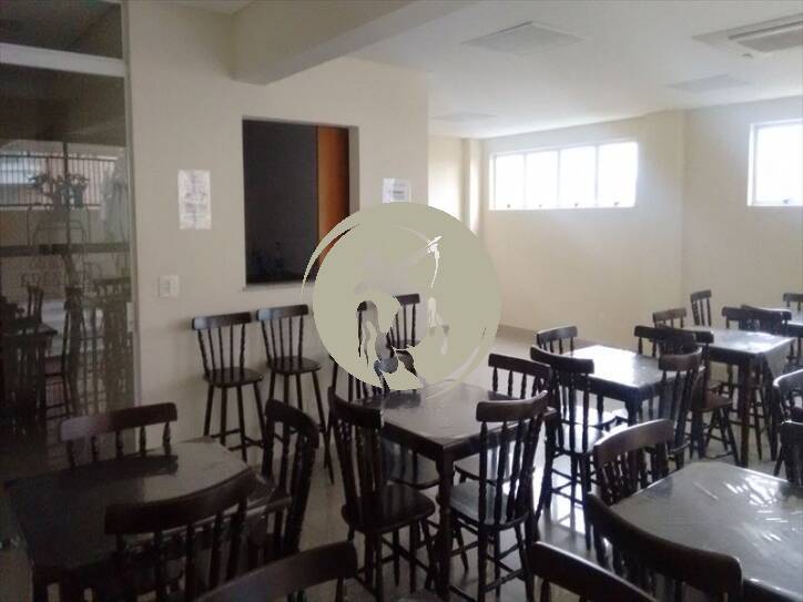 Apartamento à venda com 3 quartos, 150m² - Foto 4