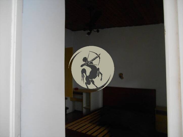 Casa à venda com 7 quartos, 200m² - Foto 3