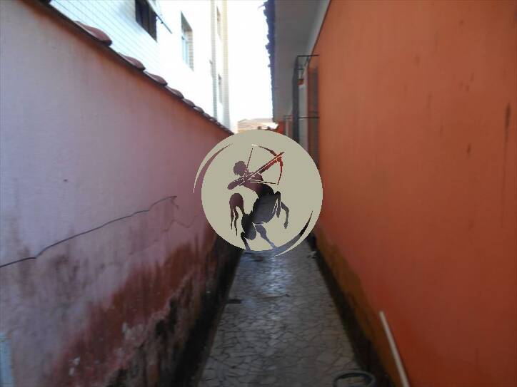 Casa à venda com 7 quartos, 200m² - Foto 13