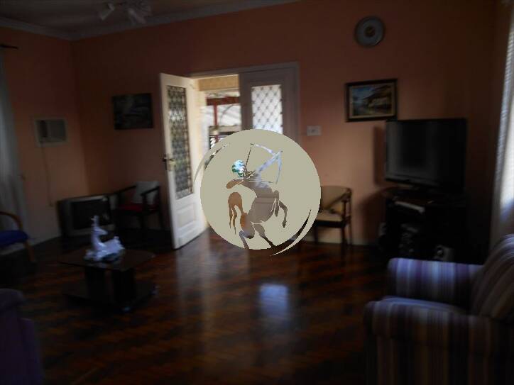 Casa à venda com 7 quartos, 200m² - Foto 25