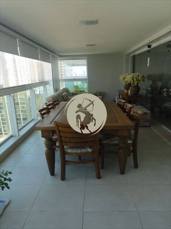 Apartamento, 3 quartos, 202 m² - Foto 1