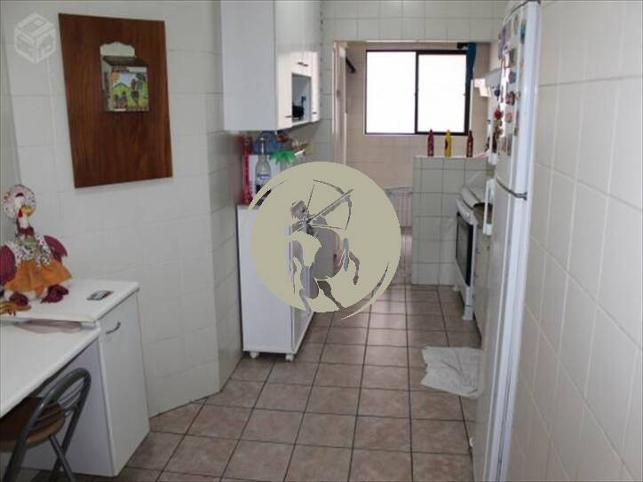 Apartamento à venda com 2 quartos, 95m² - Foto 2