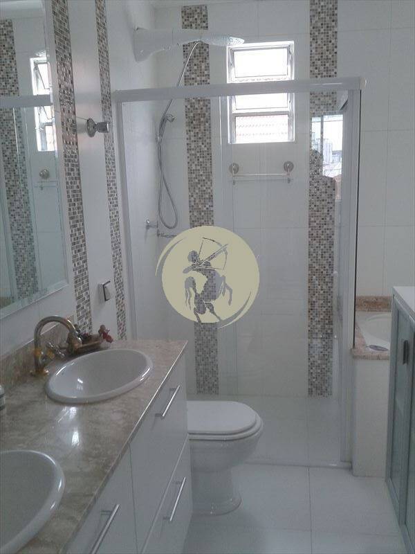 Sobrado, 3 quartos, 300 m² - Foto 1