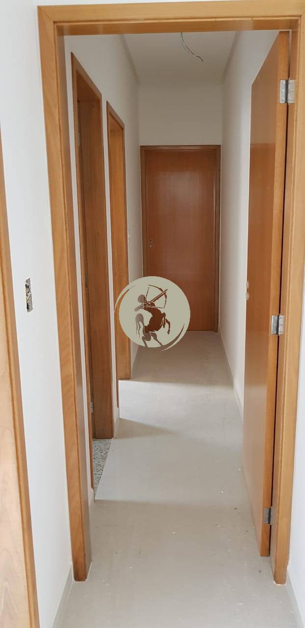 Casa à venda com 2 quartos, 77m² - Foto 9